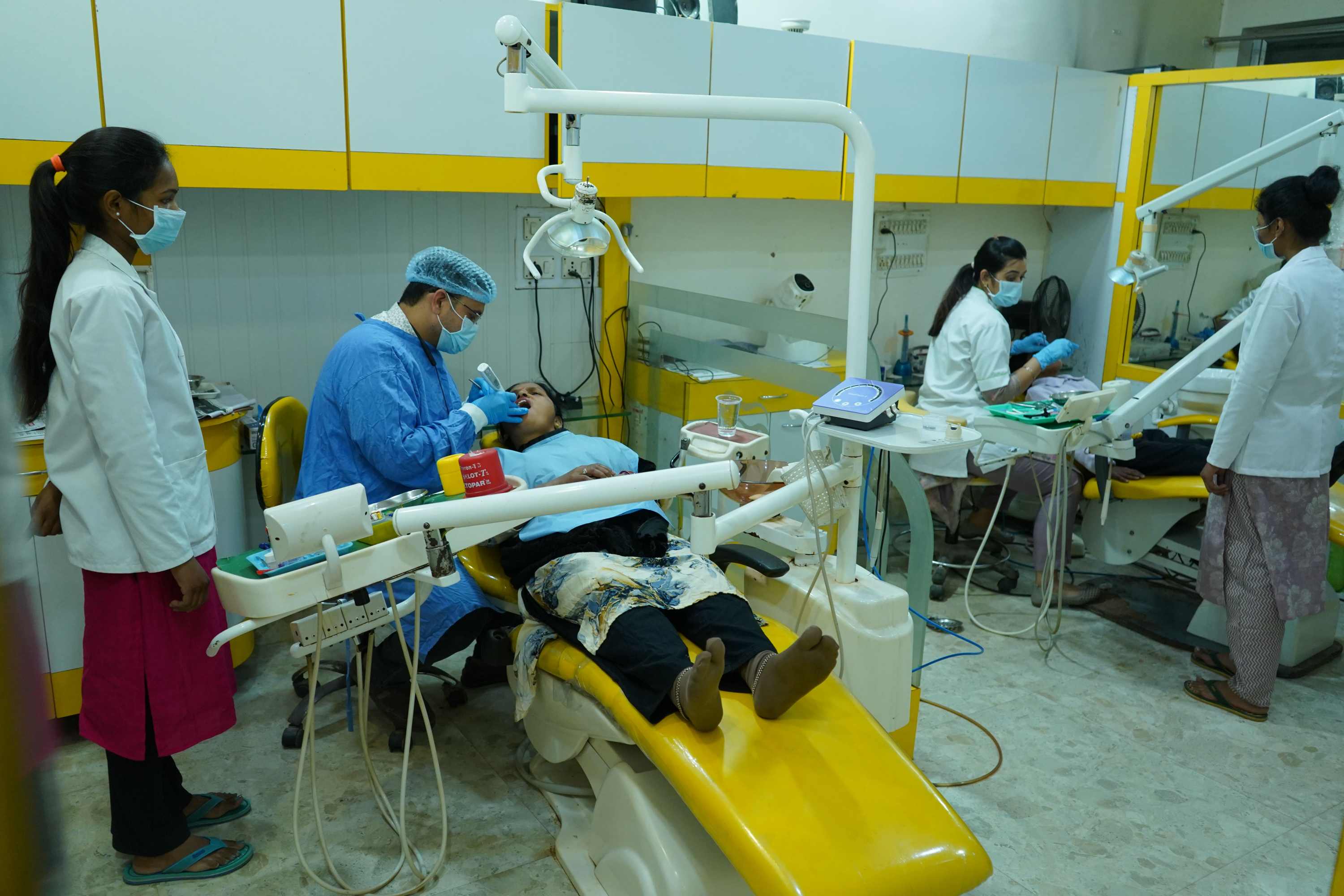 Implants & Aesthetic Dentistry